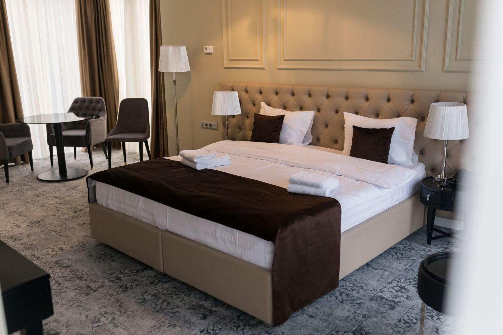 Hotel Royal Park Кишинёв Экстерьер фото