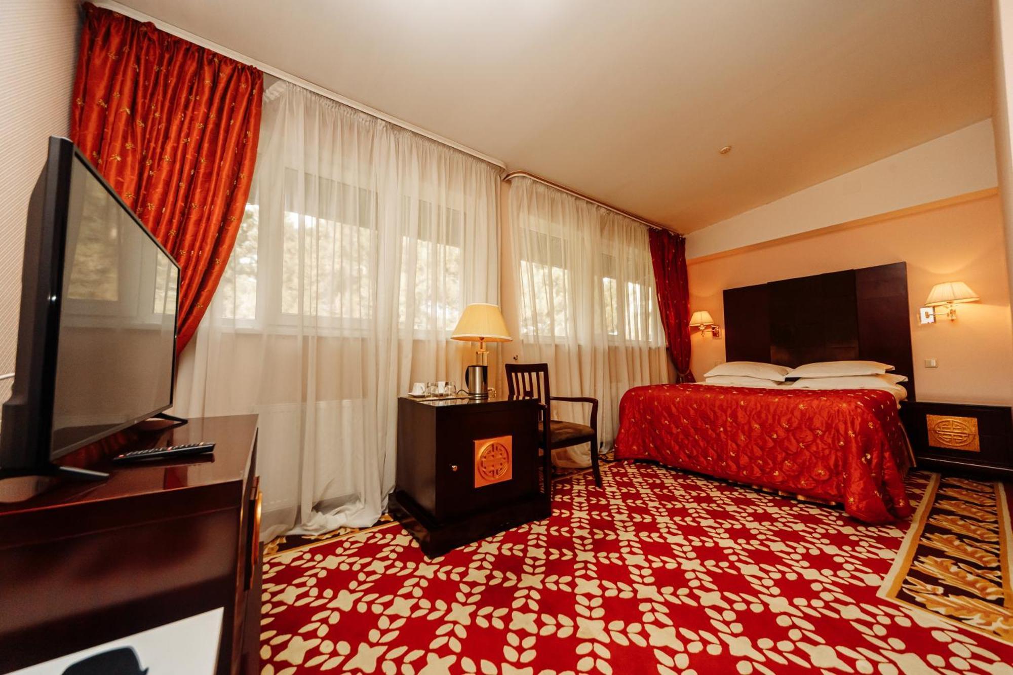 HOTEL ROYAL PARK КИШИНЁВ 4* (Молдавия) - от 7920 RUB | NOCHI