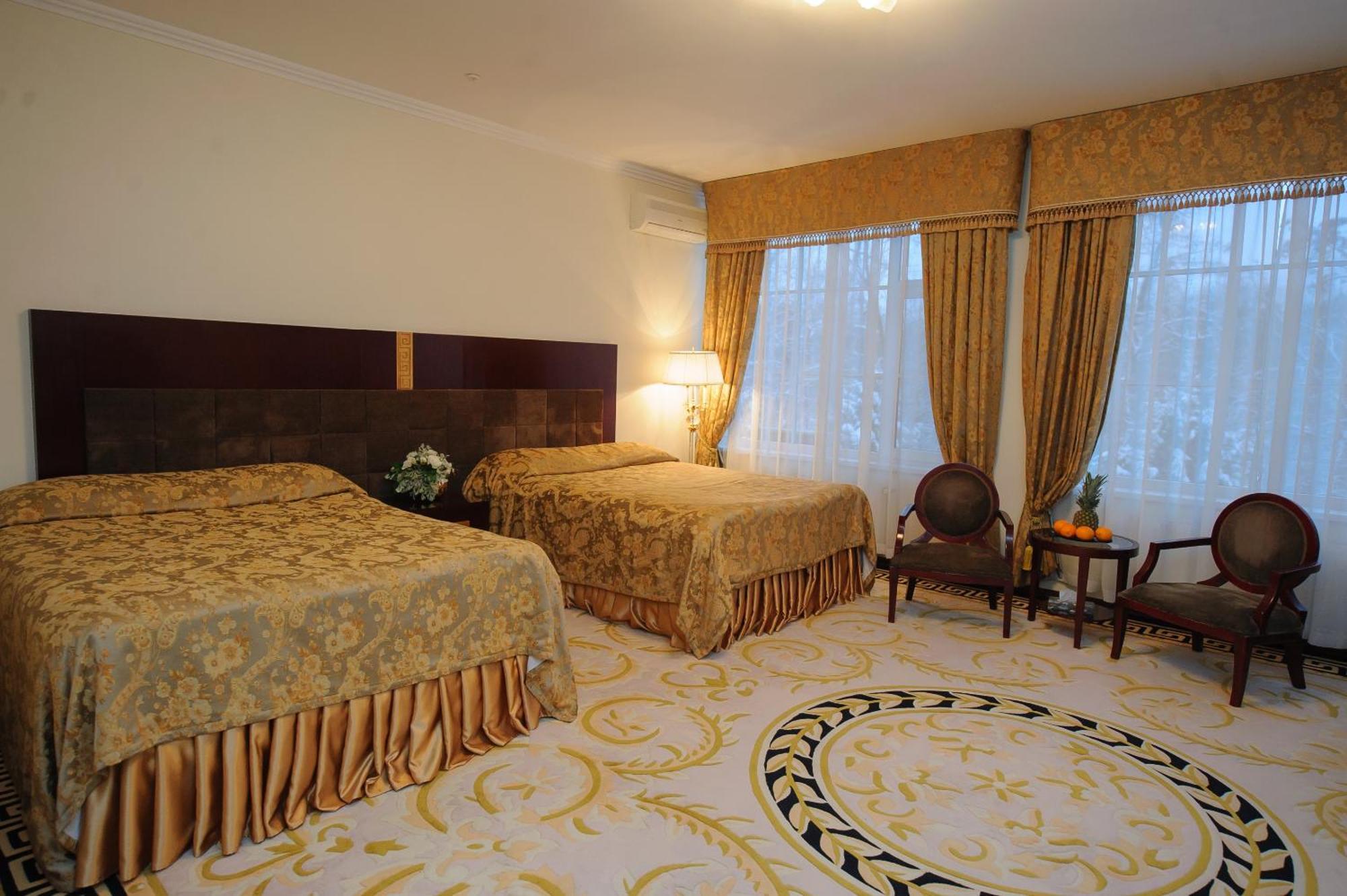 Hotel Royal Park Кишинёв Экстерьер фото