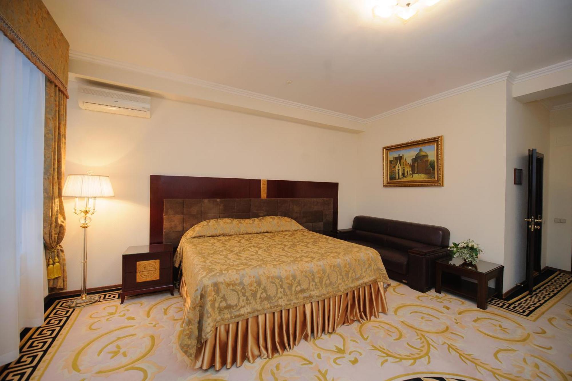 Hotel Royal Park Кишинёв Экстерьер фото